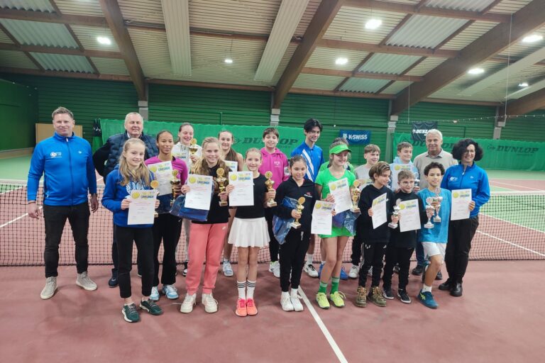 Gruppen Foto Hallen Jugend Saarlandmeisterschaft Jugend - Foto Nathalie Schumacher, STB